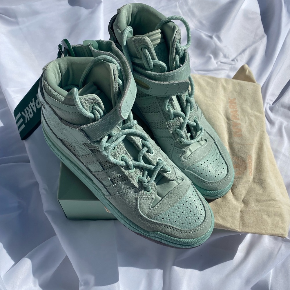 Ivy Park x Forum Mid 'Green Tint’ Adidas